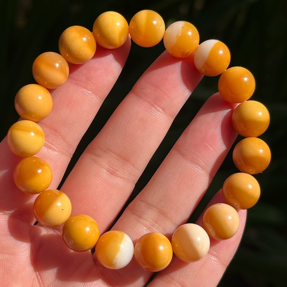 10.5mm stretchable‎ orange Burma jade bracelet